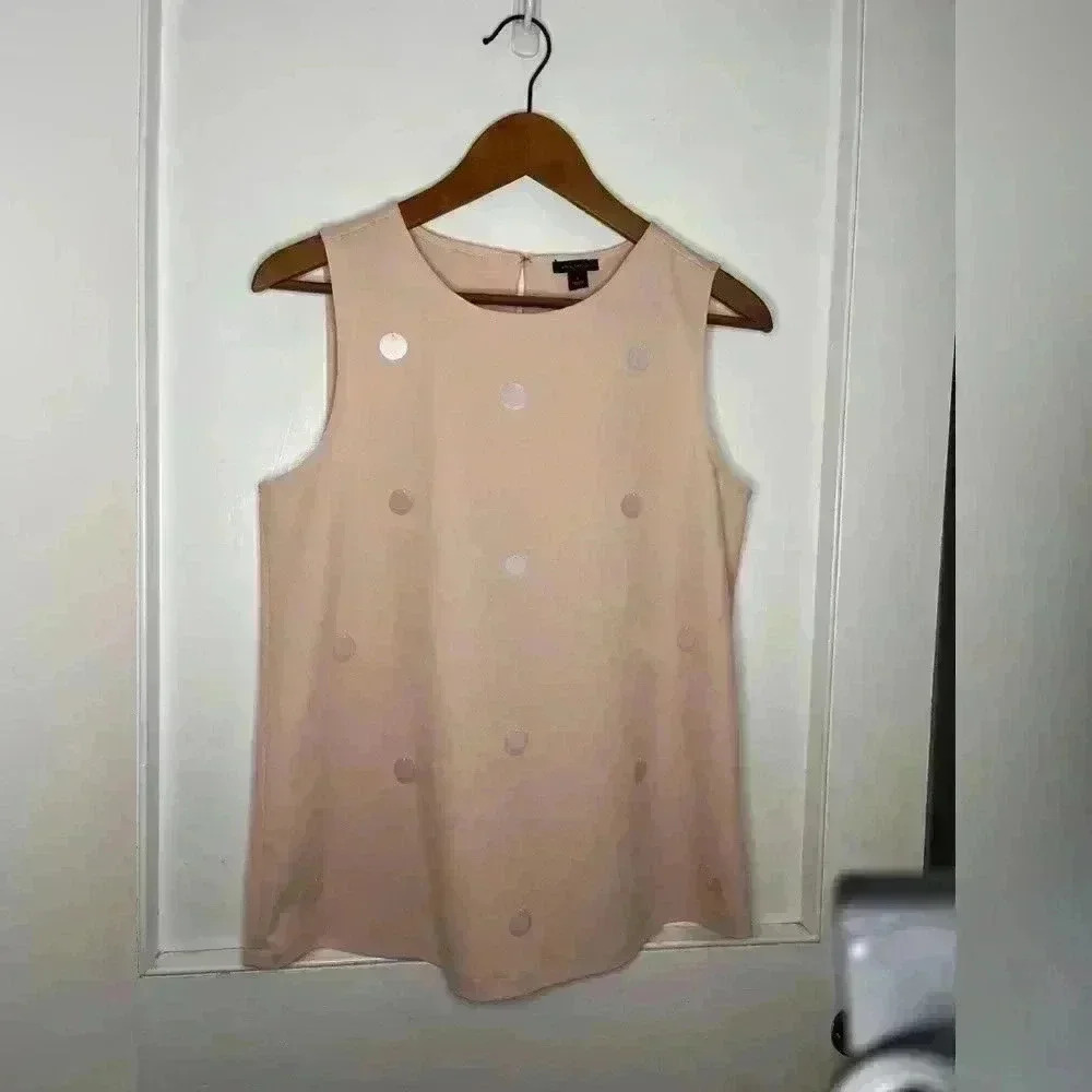 Gorgeous Anne Taylor  Light Pink /Peach Top with Flat Round Beading Size Small - Picture 5 of 9